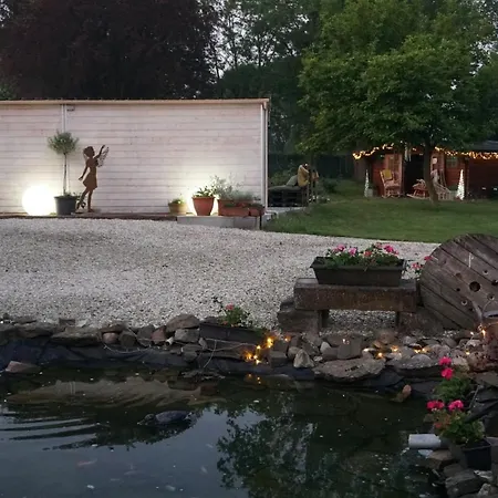 Le Chateau De Frankie Spas-saunas Bed & Breakfast